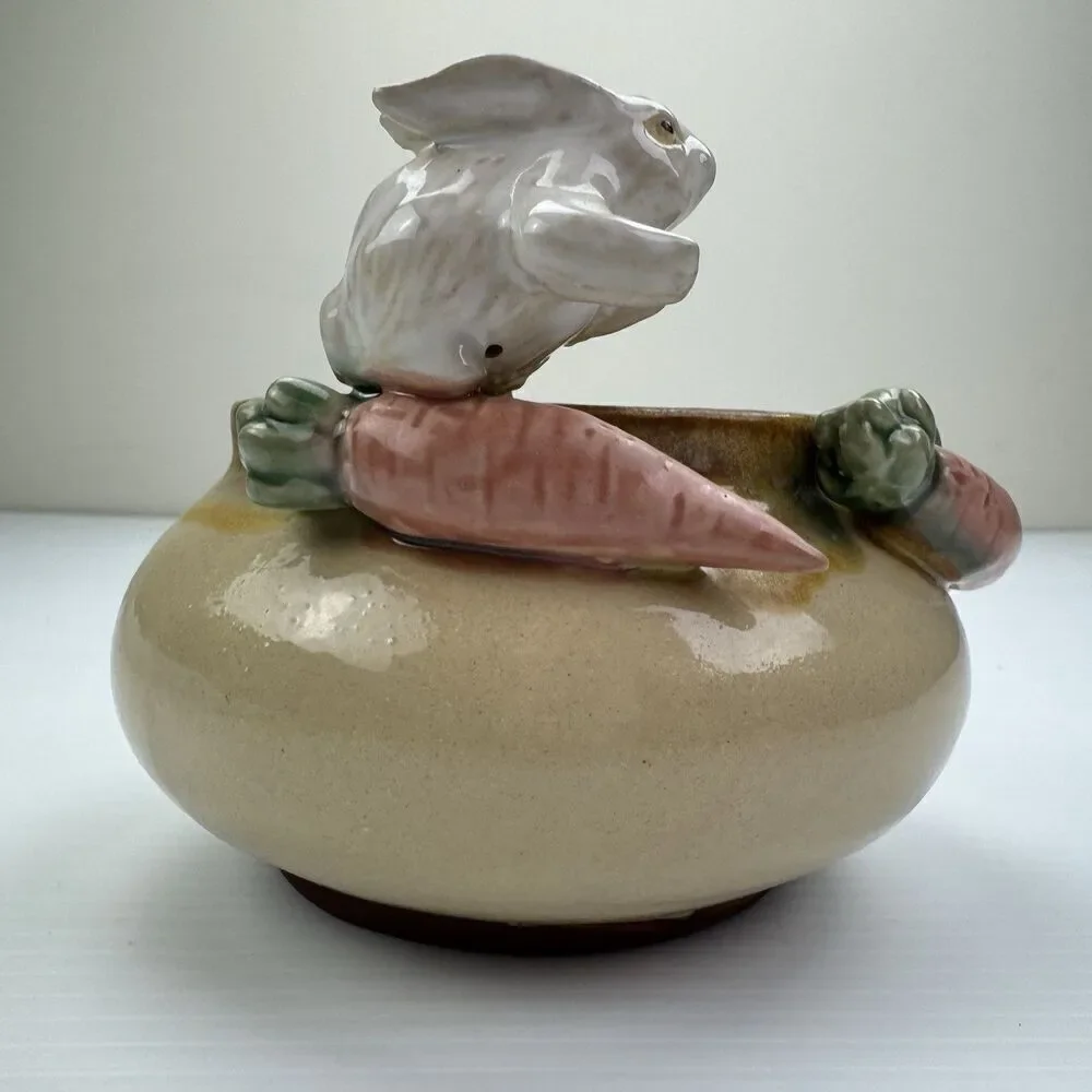 Vintage Easter Bunny Pottery Candy Bowl w Carrots Rabbit Spring Decor